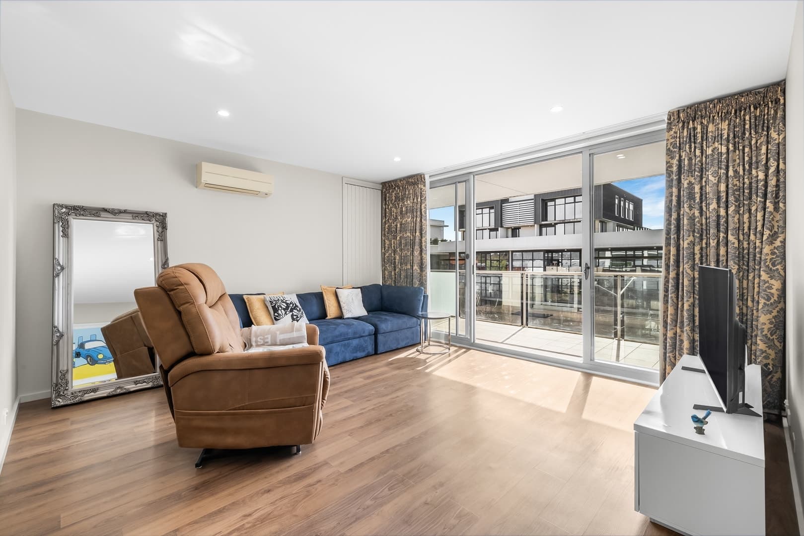 50/71 Giles Street, Kingston ACT 2604, Kingston - Thumbnail 2