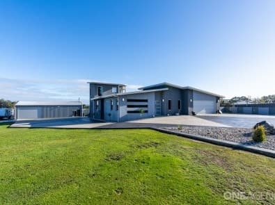 128 Lennah Drive, Wynyard, Wynyard - Image 1