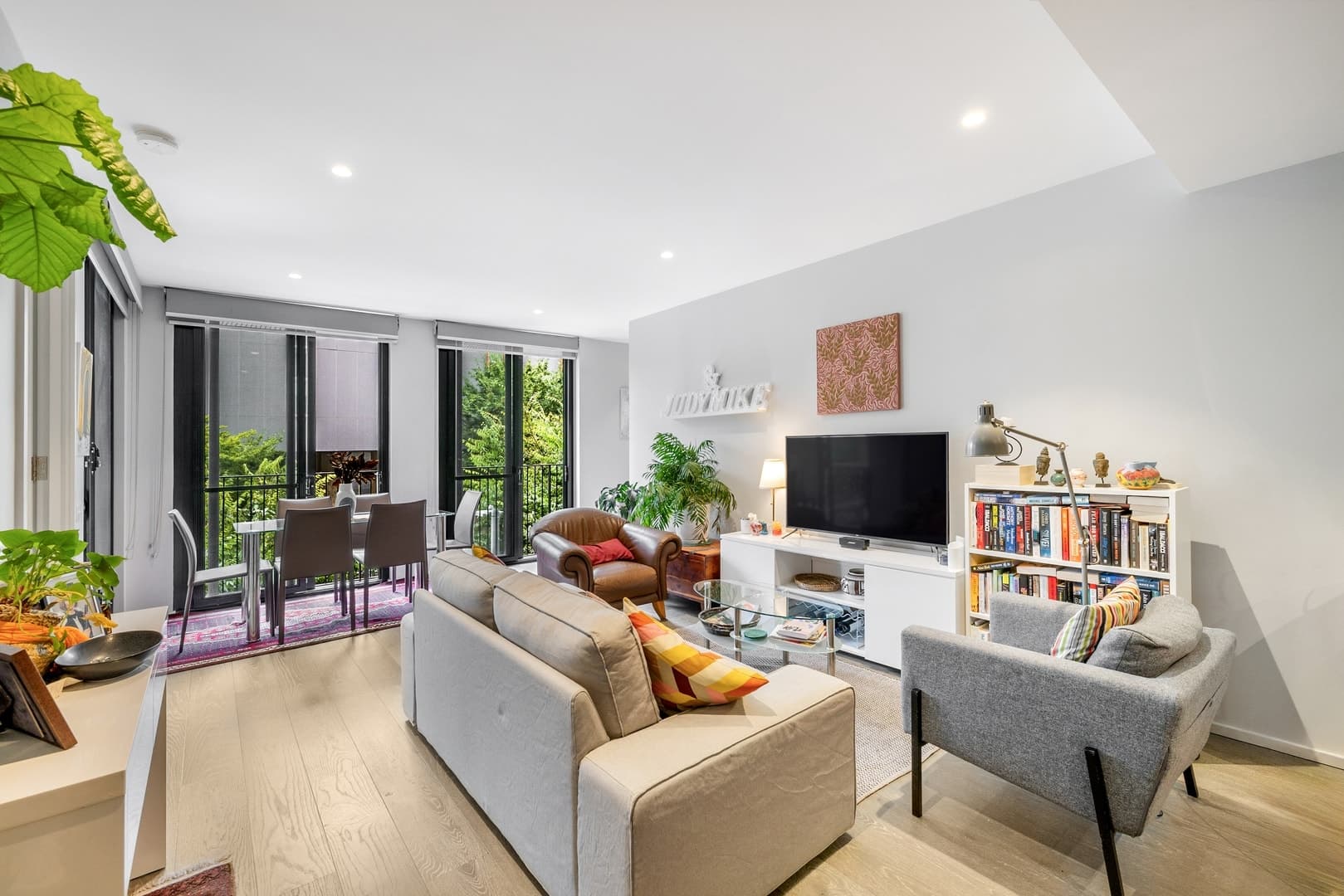 1/8 Trevillian Quay, Kingston ACT 2604, Kingston - Image 1