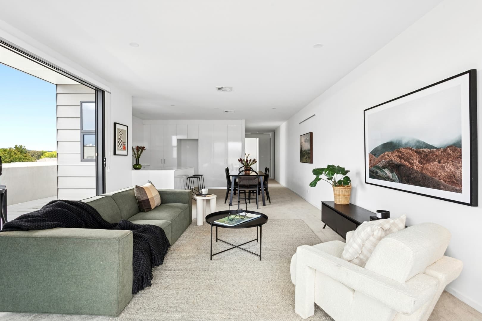 28/9 Leichhardt Street, Kingston ACT 2604, Kingston - Thumbnail 2