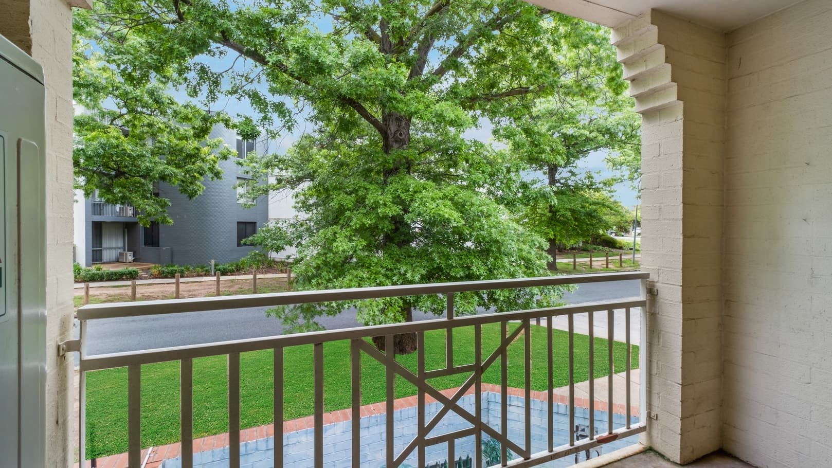4/9 Howitt Street, Kingston ACT 2604, Kingston - Thumbnail 2