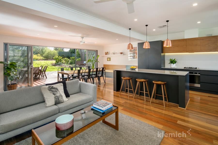 1 Jeffery Road, Vale Park, Vale Park - Image 1