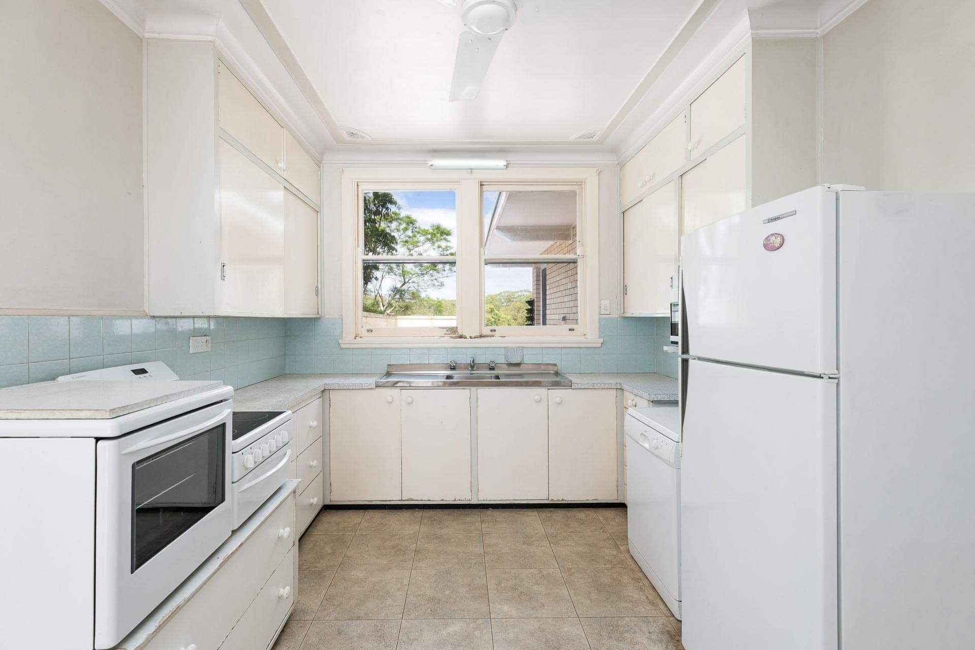 8 Kanning Avenue Gymea Bay NSW, Gymea Bay - Thumbnail 3