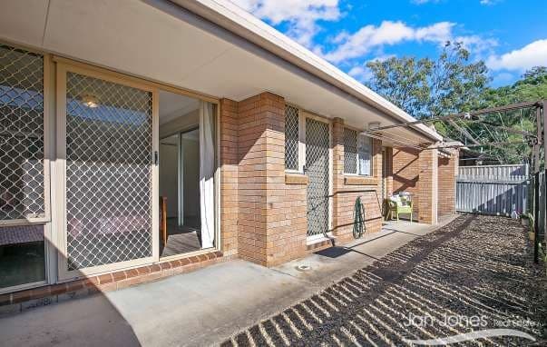 2/8 Chelsea Street, Kippa-Ring - Image 1