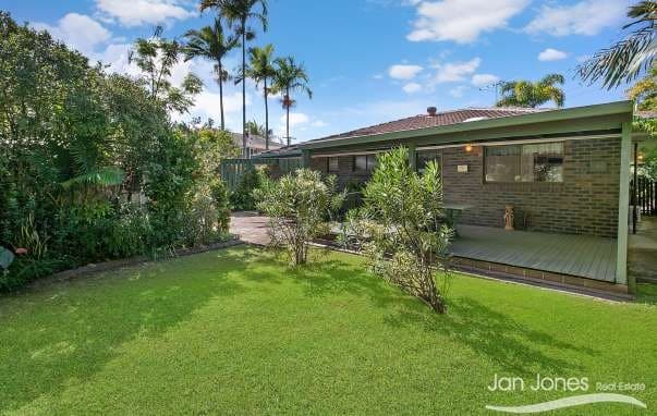 27 Hulme St, Clontarf - Image 1