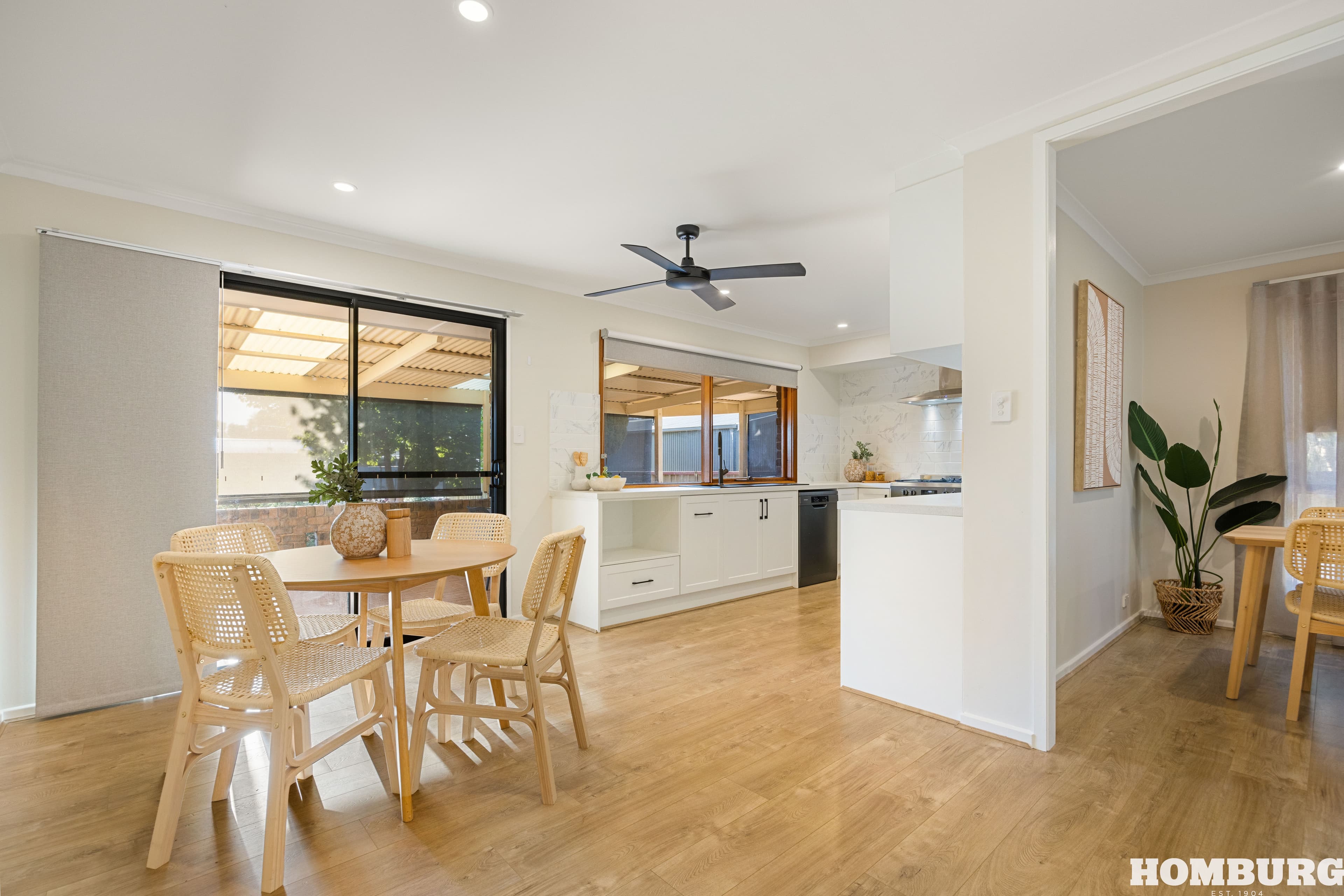 9 King Street South, STOCKWELL, Stockwell - Thumbnail 3