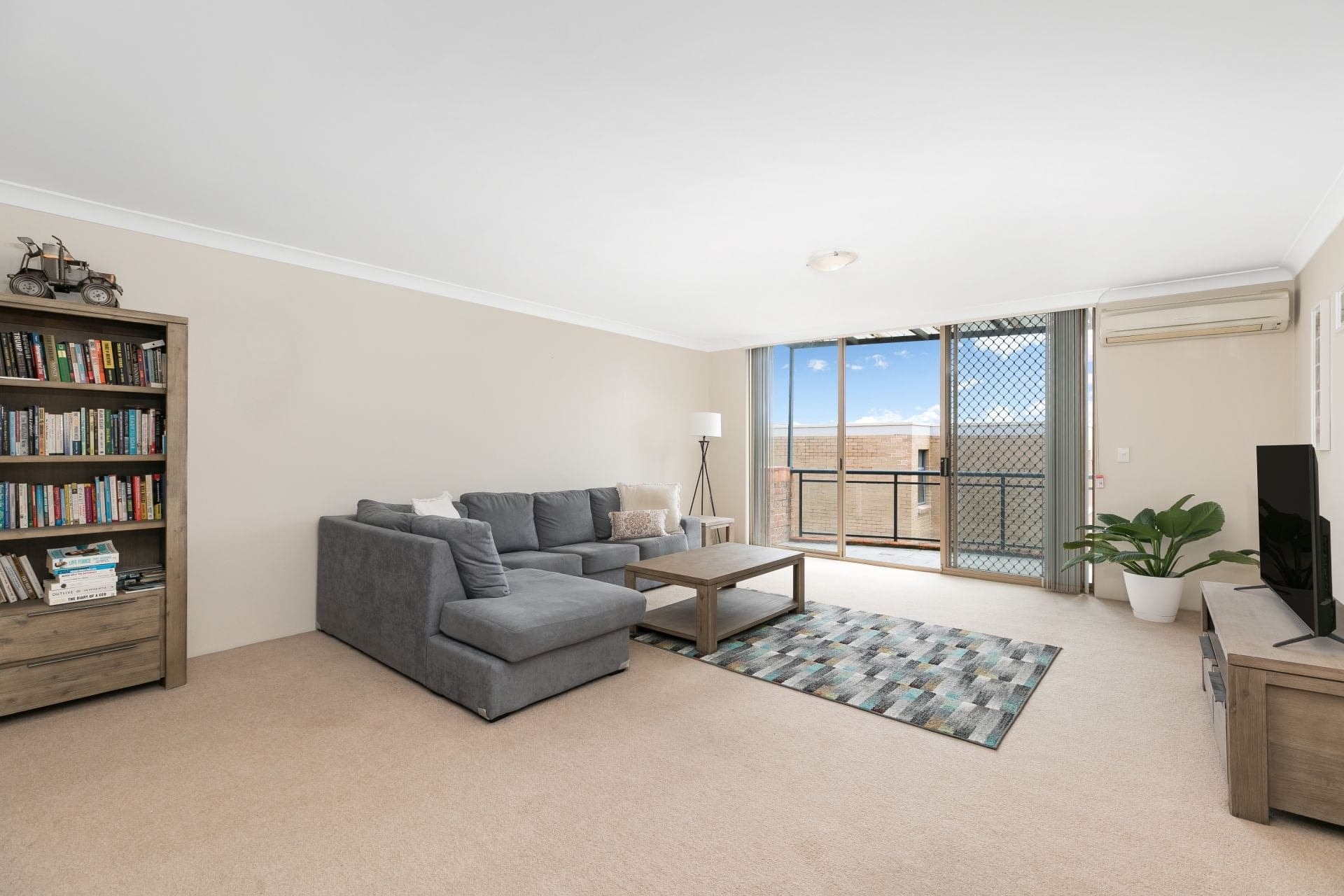 35/17-21 Mansfield Avenue Caringbah NSW, Caringbah - Image 1