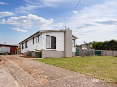106 Pelissier Street, Somerset, Somerset - Image 1