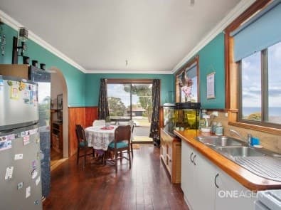106 Pelissier Street, Somerset, Somerset - Thumbnail 3