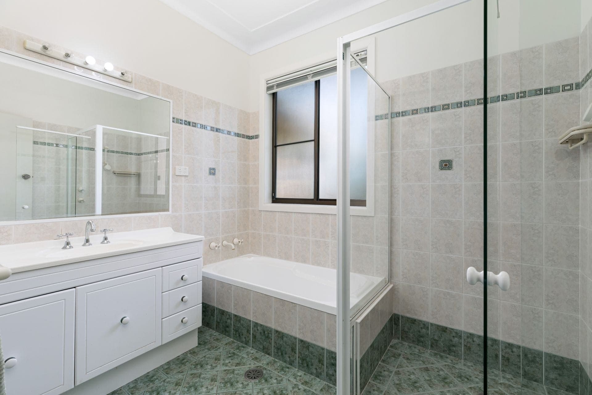19 Gillham Avenue Caringbah South NSW, Caringbah South - Thumbnail 6