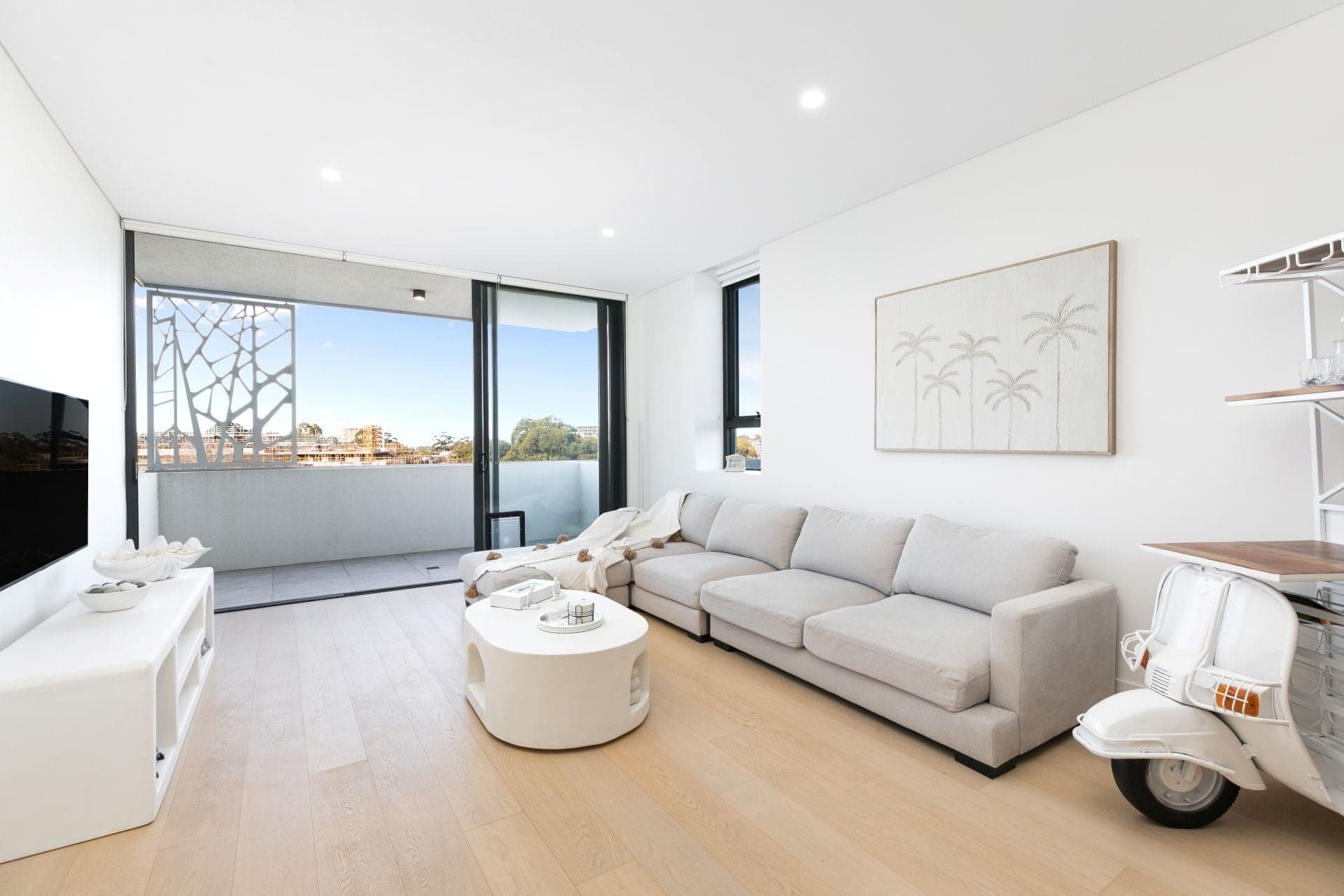 403/11 Hinkler Avenue Caringbah NSW, Caringbah - Image 1