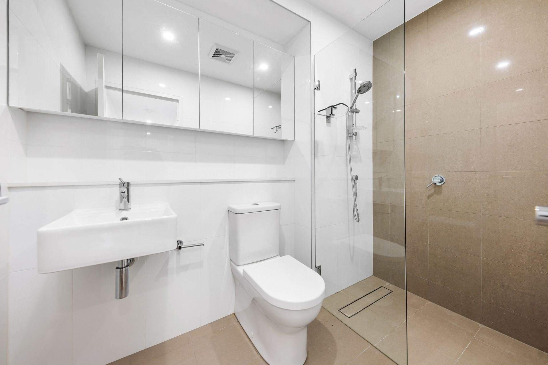 303/9 Moore Street Sutherland NSW, Sutherland - Thumbnail 5