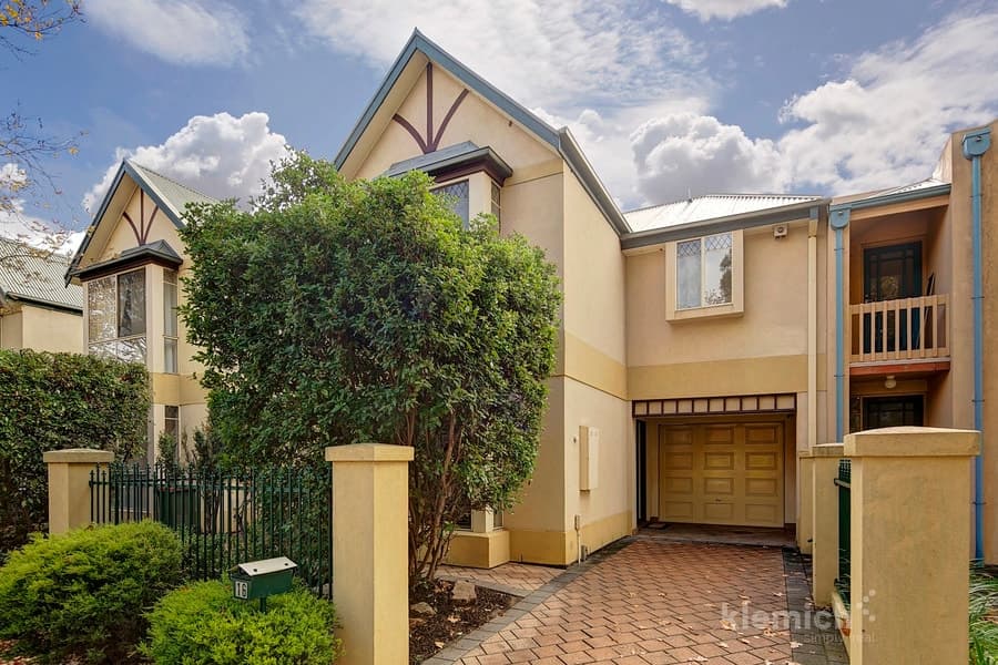 16 Horwood Close, Mile End, Mile End - Image 1