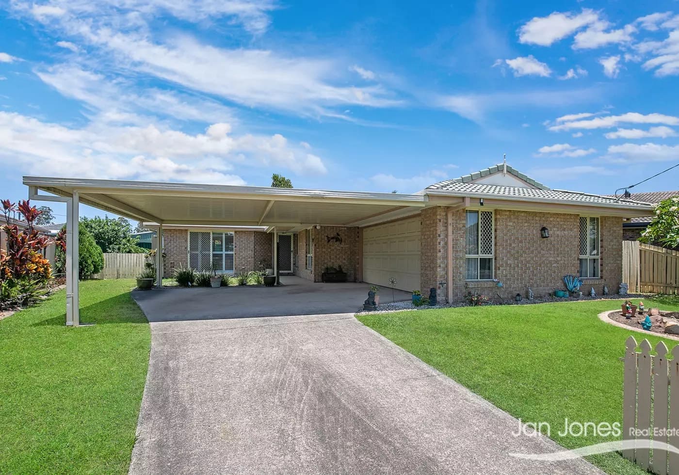8 Galleon Ct, Deception Bay, Deception Bay - Thumbnail 2