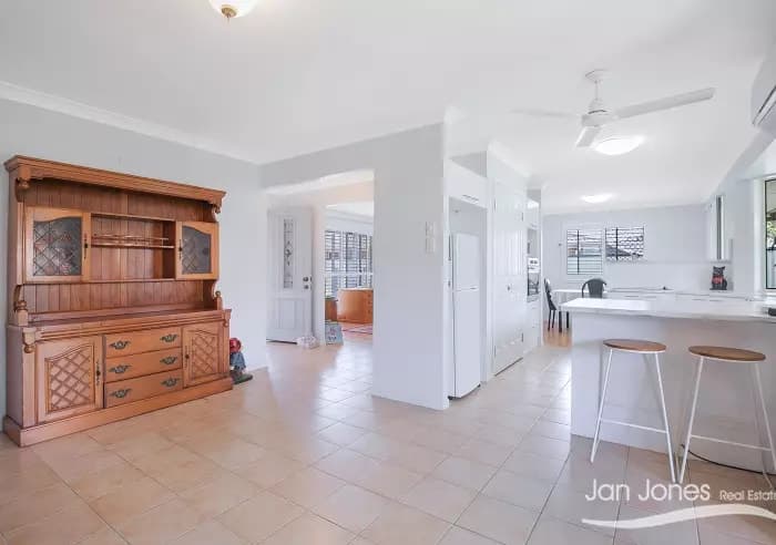 8 Galleon Ct, Deception Bay, Deception Bay - Thumbnail 3