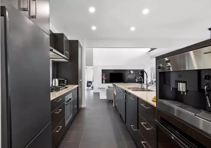 5 Melos Place, Parrearra, Tender - Thumbnail 6