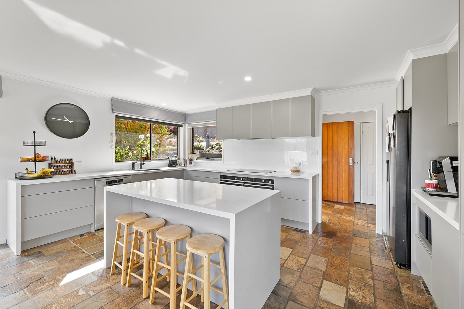 10 Kaeppel Place, Isaacs ACT 2607, Isaacs - Thumbnail 3
