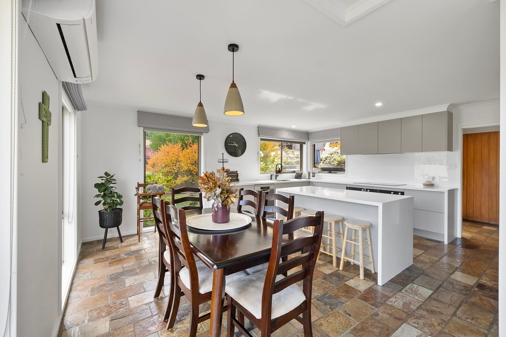 10 Kaeppel Place, Isaacs ACT 2607, Isaacs - Thumbnail 5