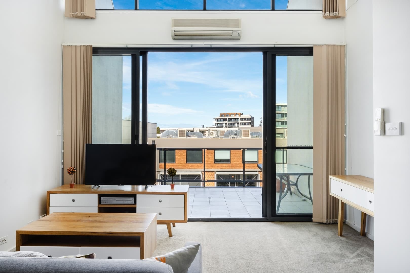 48/10 Burke Crescent, Kingston ACT 2604, Kingston - Thumbnail 2