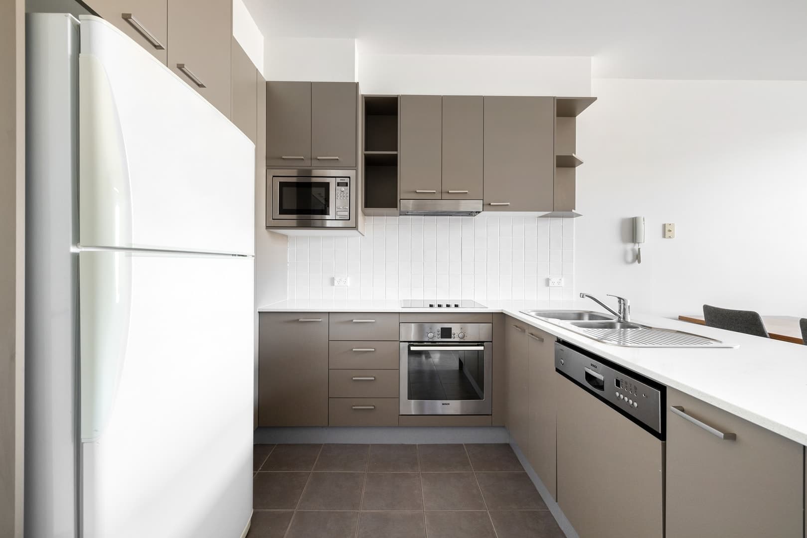 48/10 Burke Crescent, Kingston ACT 2604, Kingston - Thumbnail 5