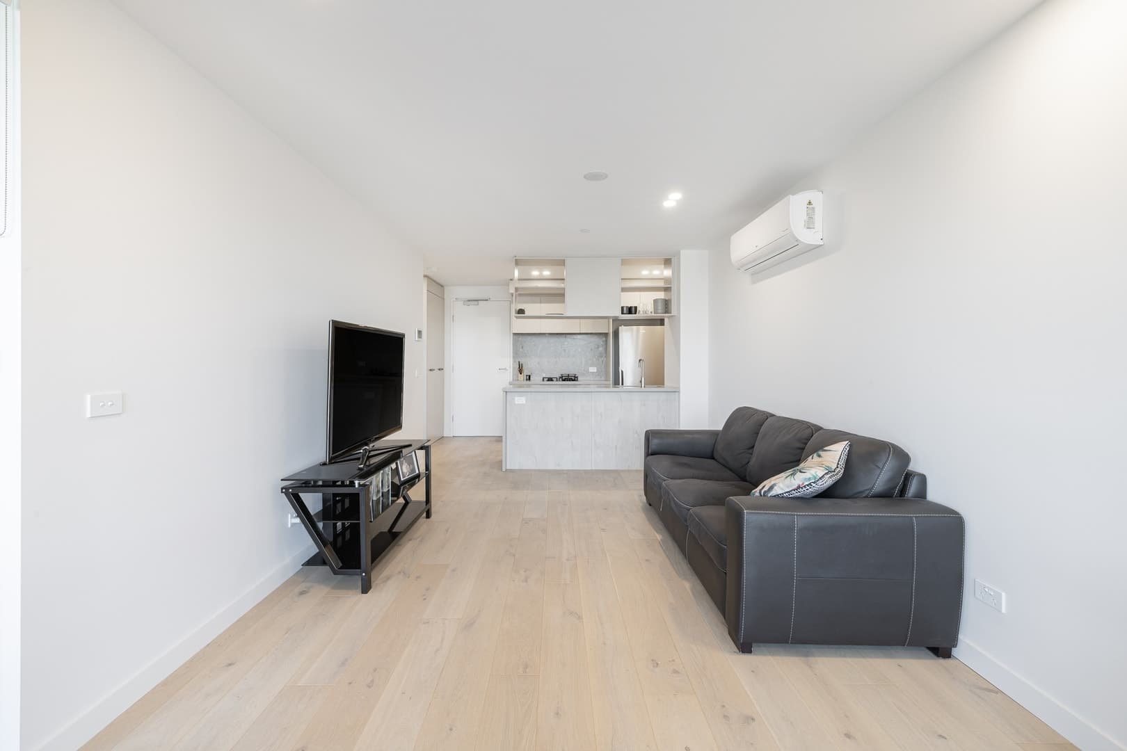 702/254 Northbourne Avenue, Dickson ACT 2602, Dickson - Thumbnail 3