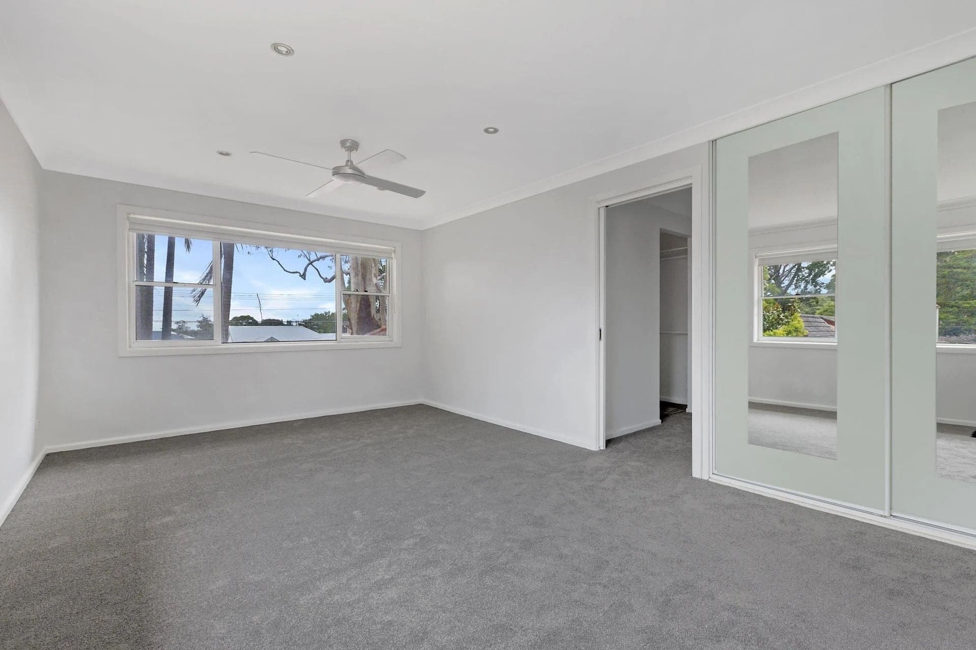 42 Caringbah Road Woolooware NSW, Woolooware - Thumbnail 4