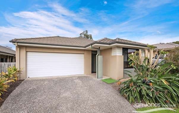 18 Dunes Cres, North Lakes - Image 1