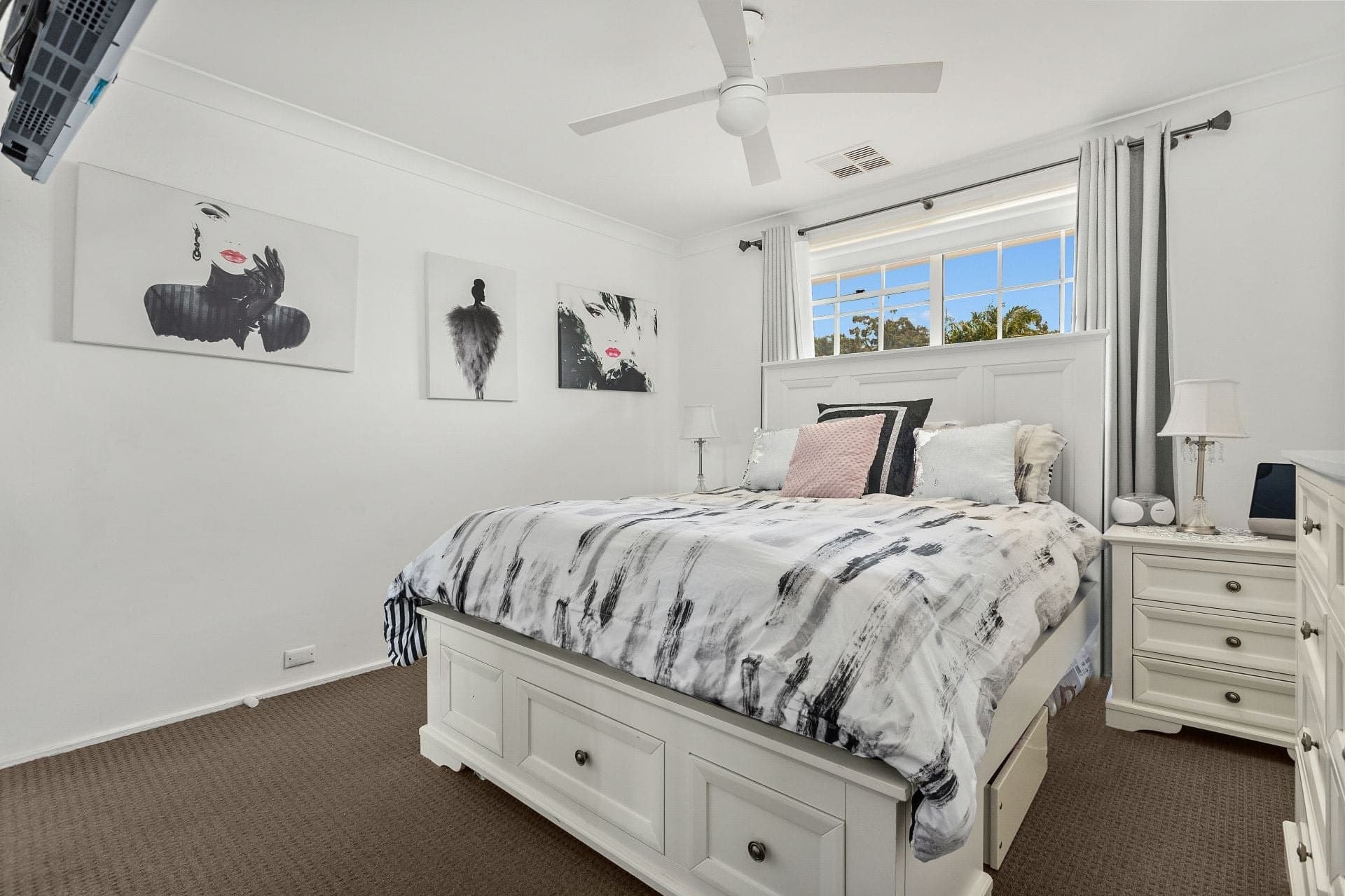 4 Todd Place Illawong NSW, Illawong - Thumbnail 6
