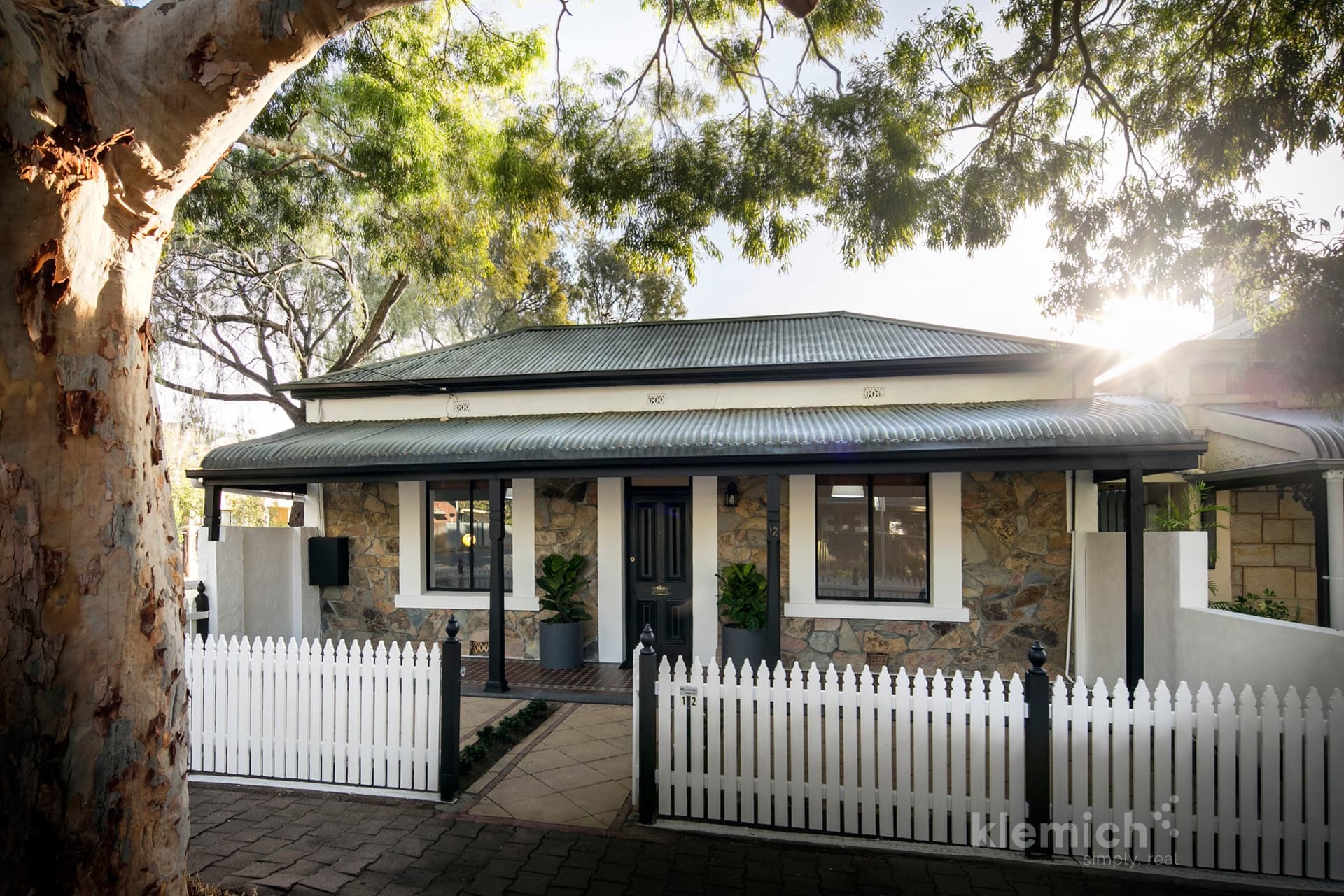 12 Erskine Street, Goodwood, Goodwood - Thumbnail 2