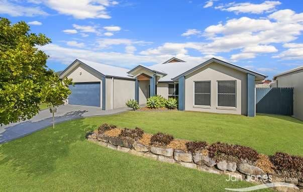 9 Allister Cres, Rothwell - Image 1