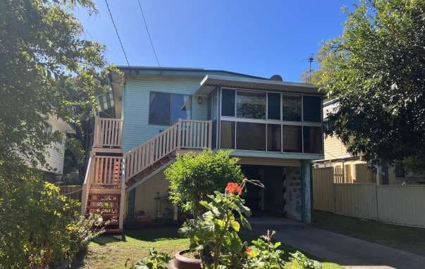 20 Pikett St, Clontarf - Image 1