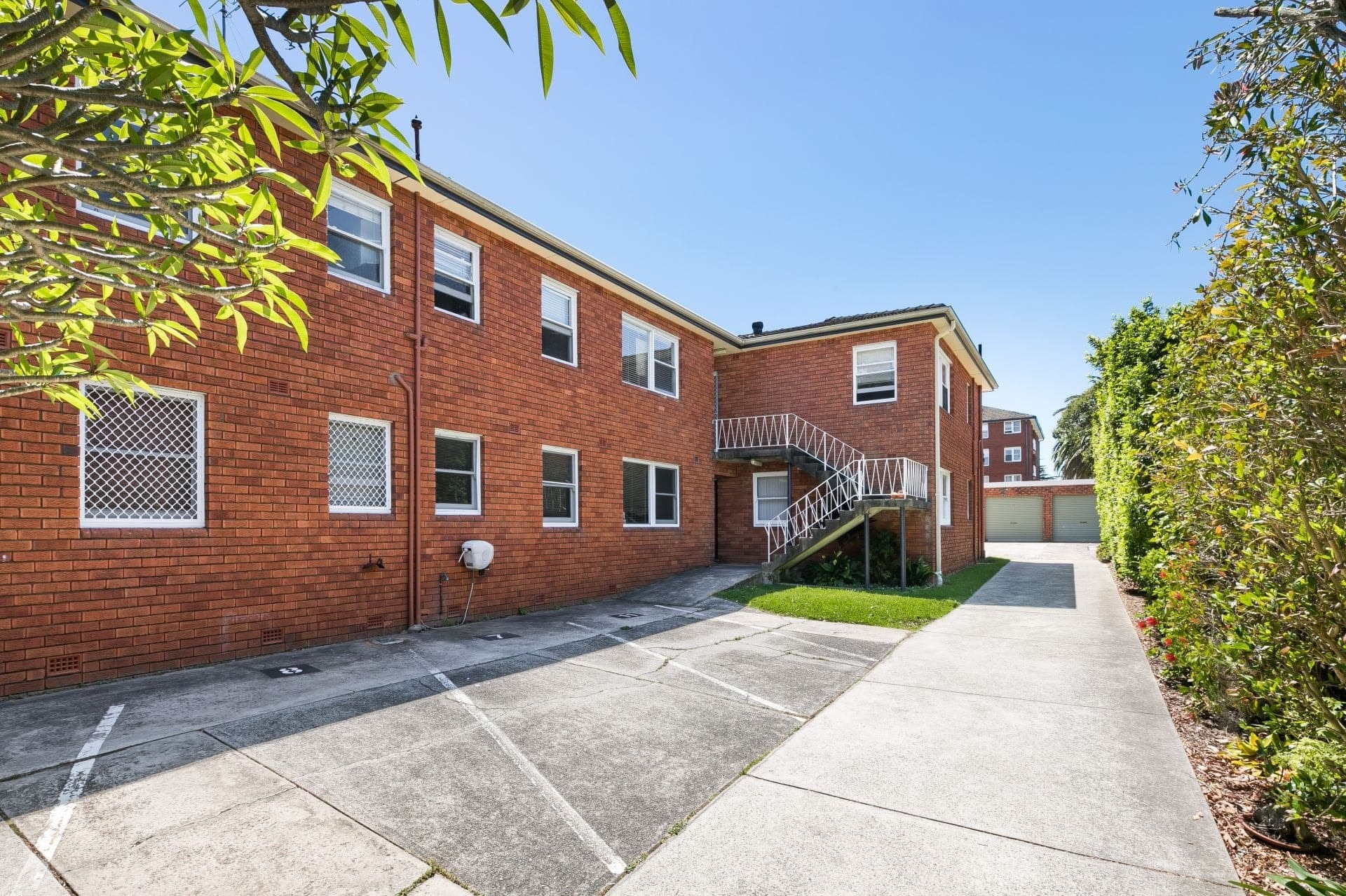 11/51 Caronia Avenue Woolooware NSW, Woolooware - Thumbnail 2
