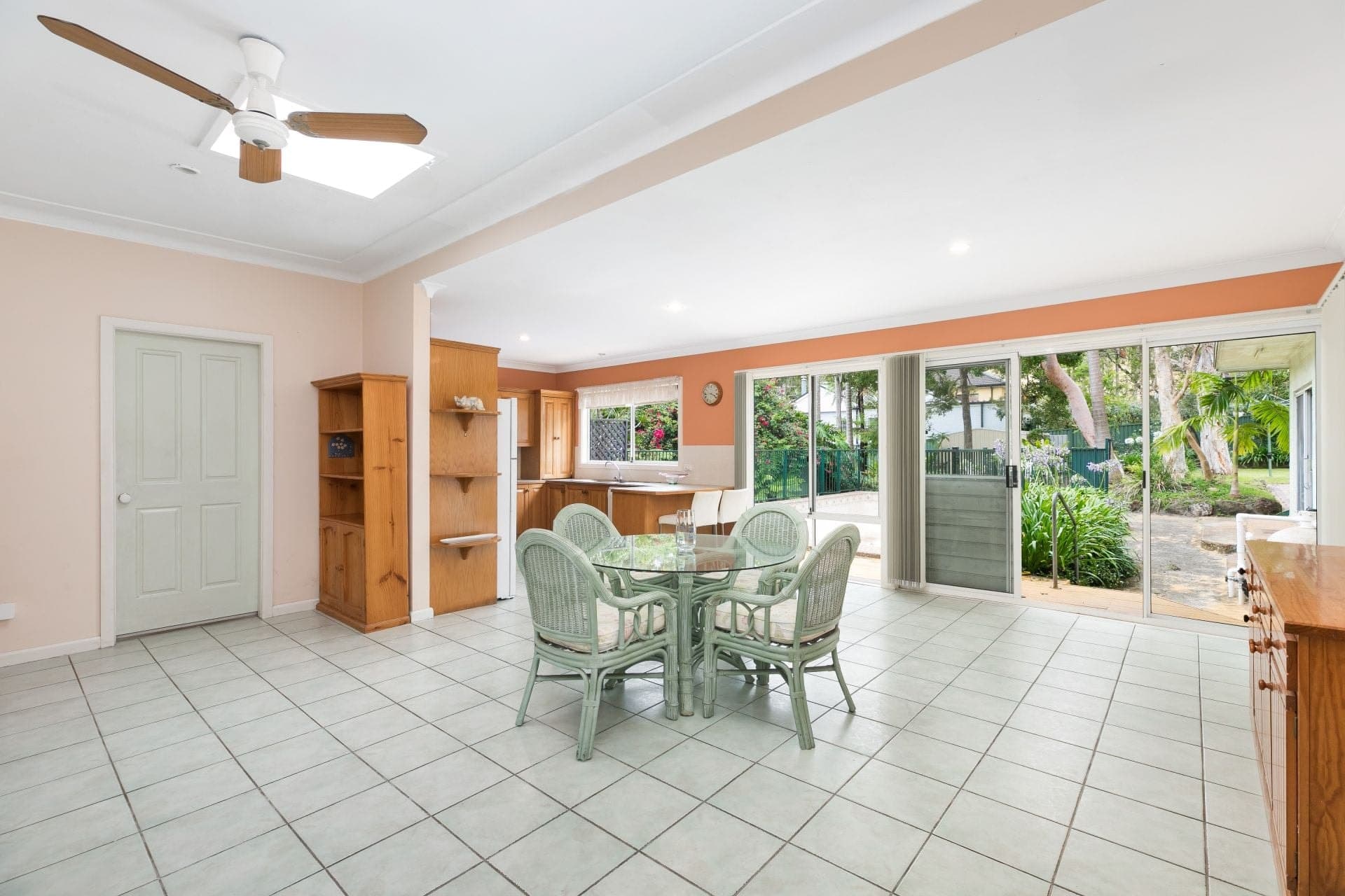 9 Waterview Avenue Caringbah South NSW, Caringbah South - Thumbnail 3