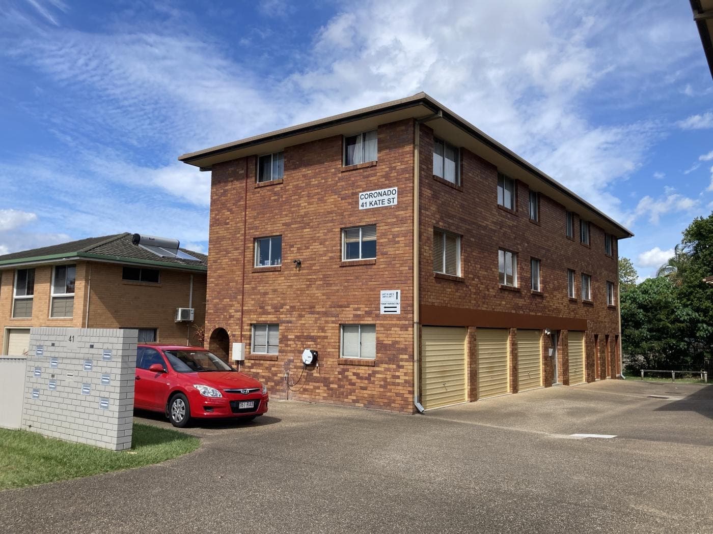 Unit 9, Woody Point - Image 1