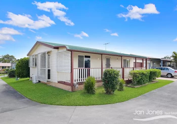 Villa 110, Deception Bay - Thumbnail 3