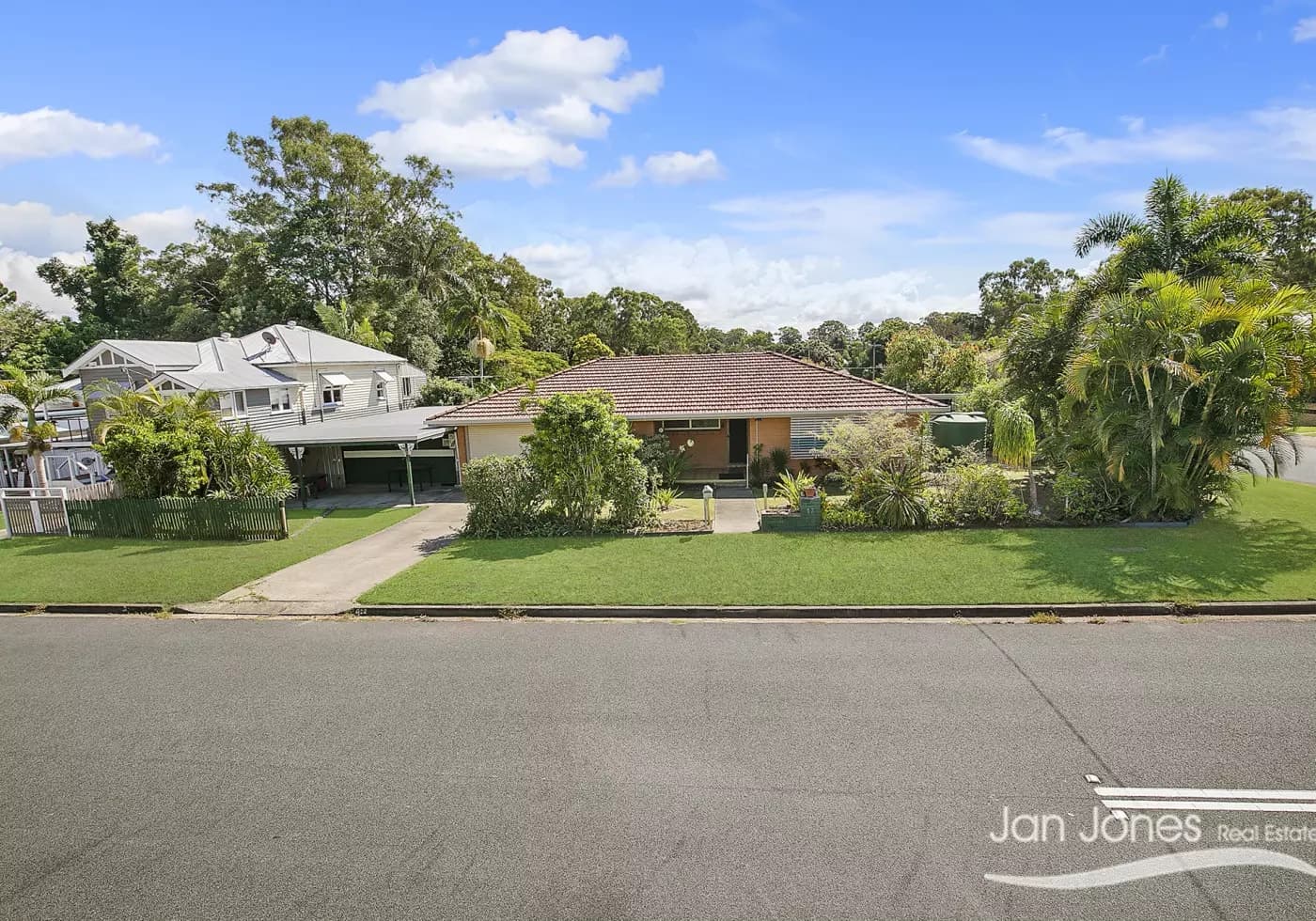 17 Crew St, Deception Bay, Deception Bay - Thumbnail 2