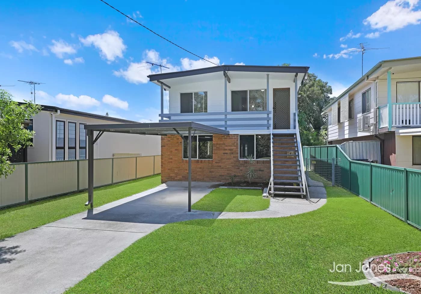 31 Maine Terrace, Deception Bay, Deception Bay - Thumbnail 2