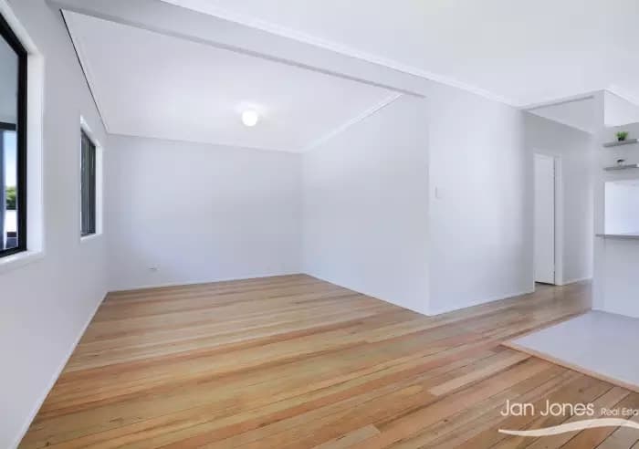 31 Maine Terrace, Deception Bay, Deception Bay - Thumbnail 4