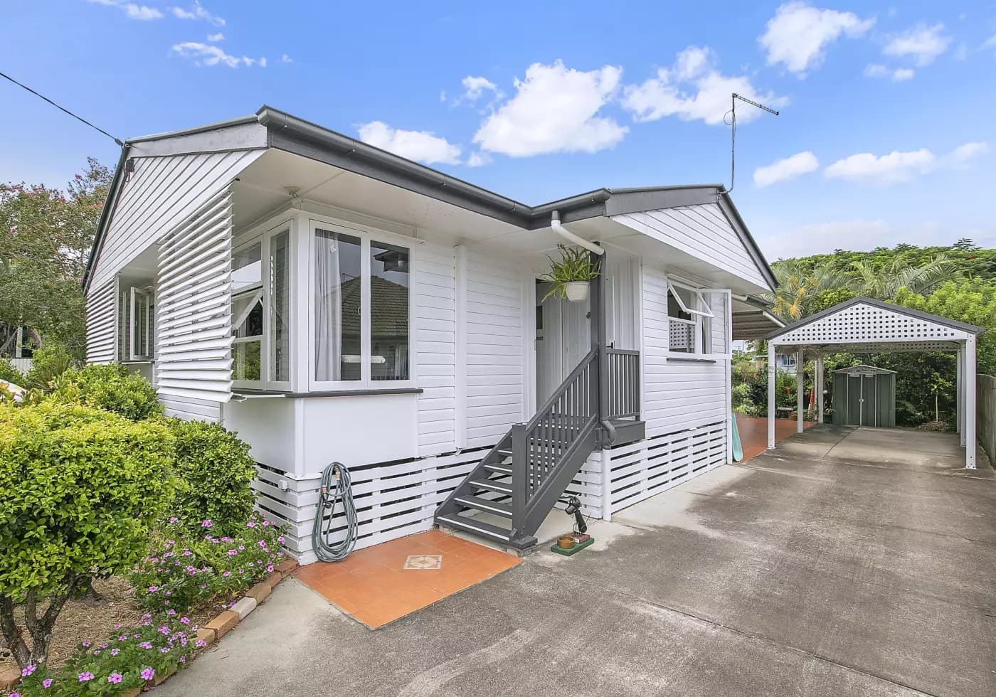 79 Grant Street, Redcliffe, Redcliffe - Thumbnail 2