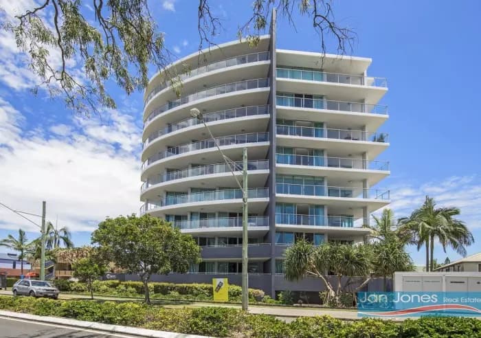 14, 17 Marine Parade, Redcliffe, Redcliffe - Thumbnail 3