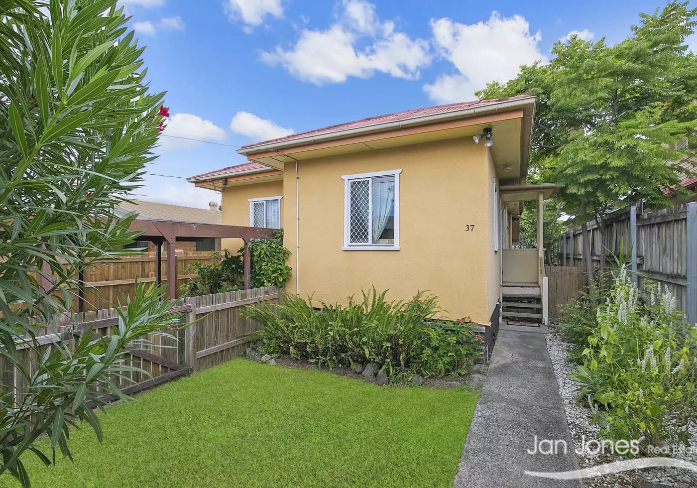 37 Tilley Street, Redcliffe, Redcliffe - Thumbnail 2
