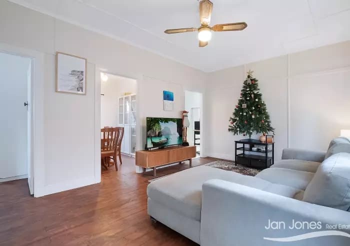 37 Tilley Street, Redcliffe, Redcliffe - Thumbnail 6