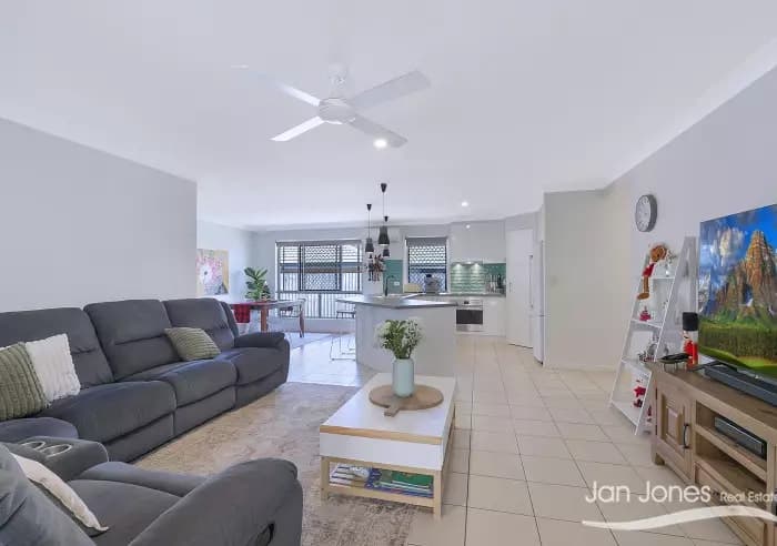 3 Cashmere Street, Rothwell, Rothwell - Thumbnail 6