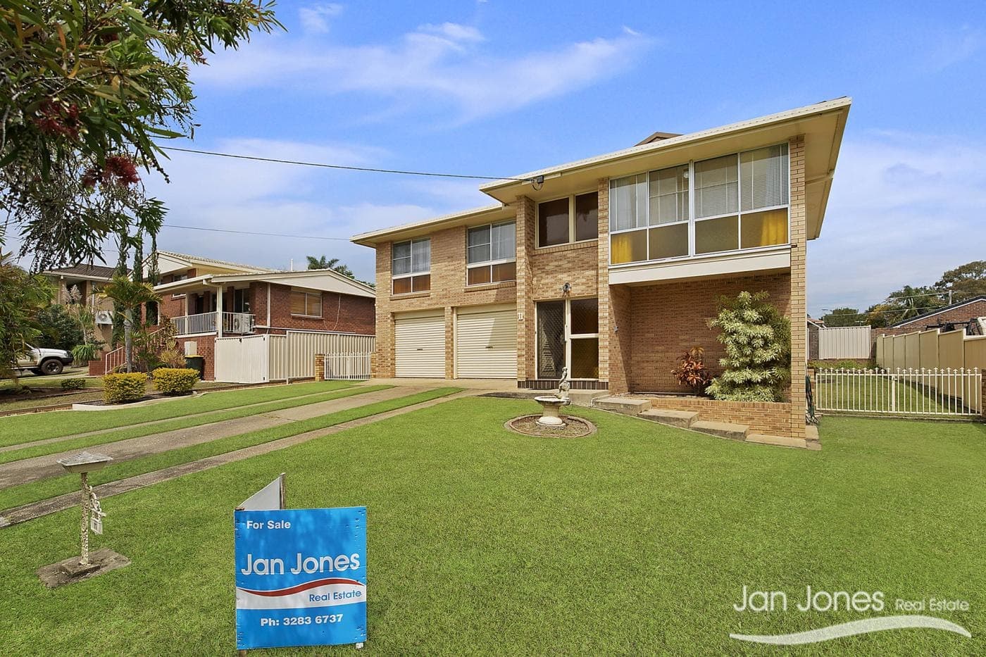 11 Arizonica Dr, Clontarf, Clontarf - Image 1
