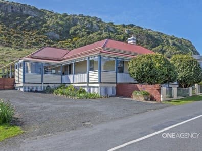 10 Wharf Road, Stanley, Stanley - Thumbnail 2