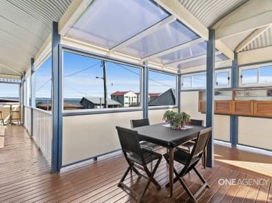 10 Wharf Road, Stanley, Stanley - Thumbnail 3
