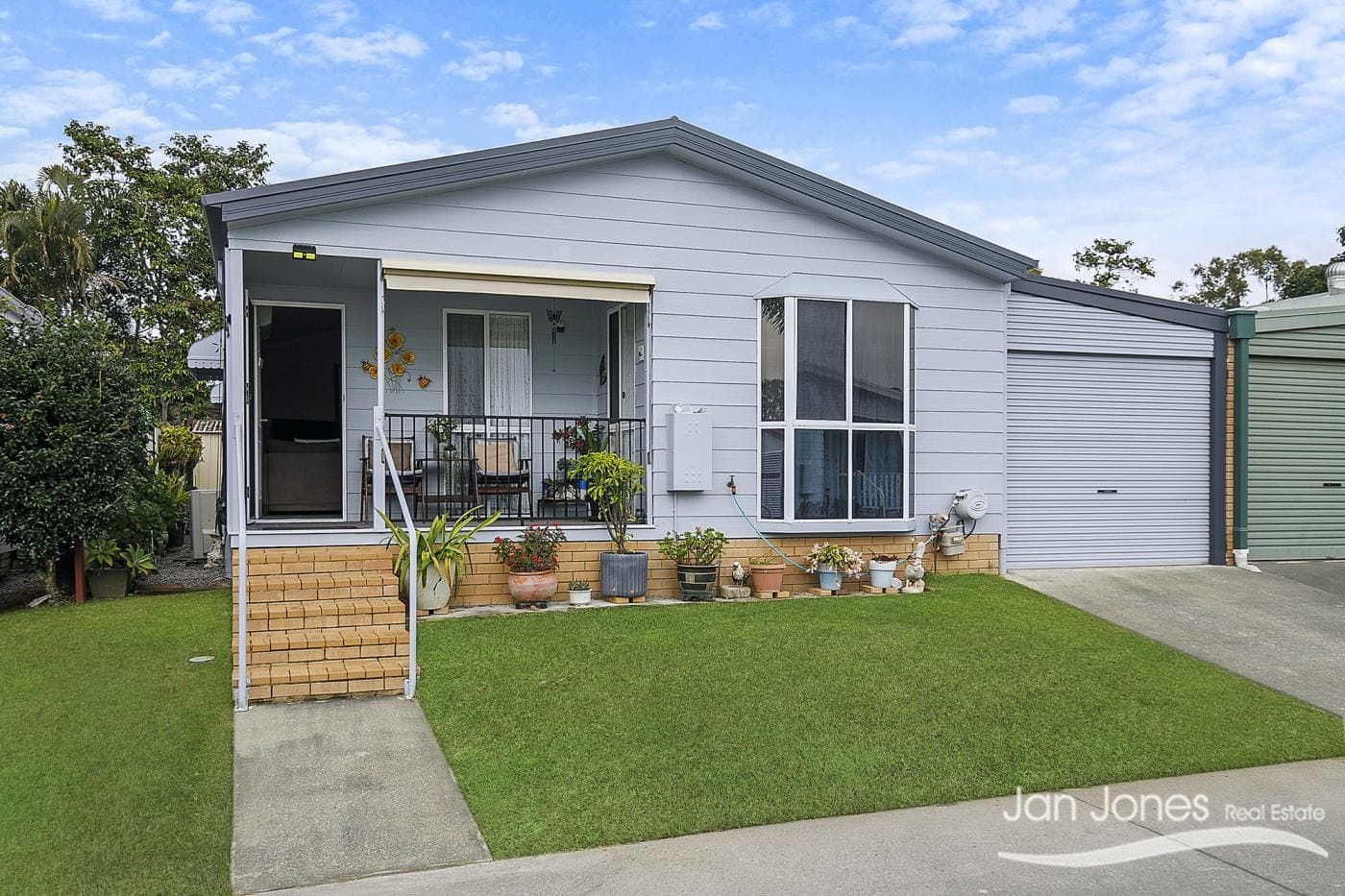 Villa  15, Deception Bay - Image 1