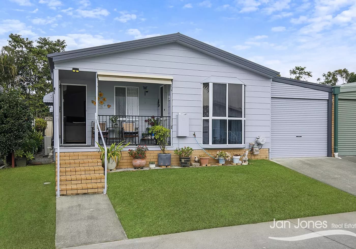 Villa  15, Deception Bay - Thumbnail 2