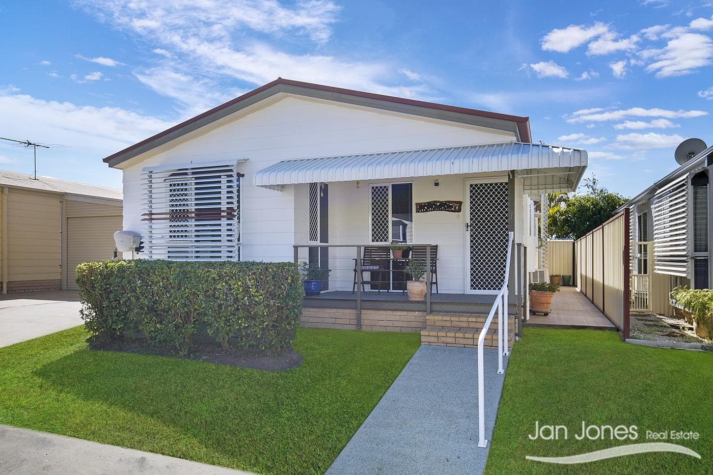 Villa 72, Deception Bay - Image 1