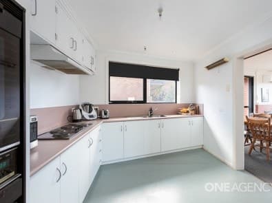 10 Howe Street, Park Grove - Thumbnail 3
